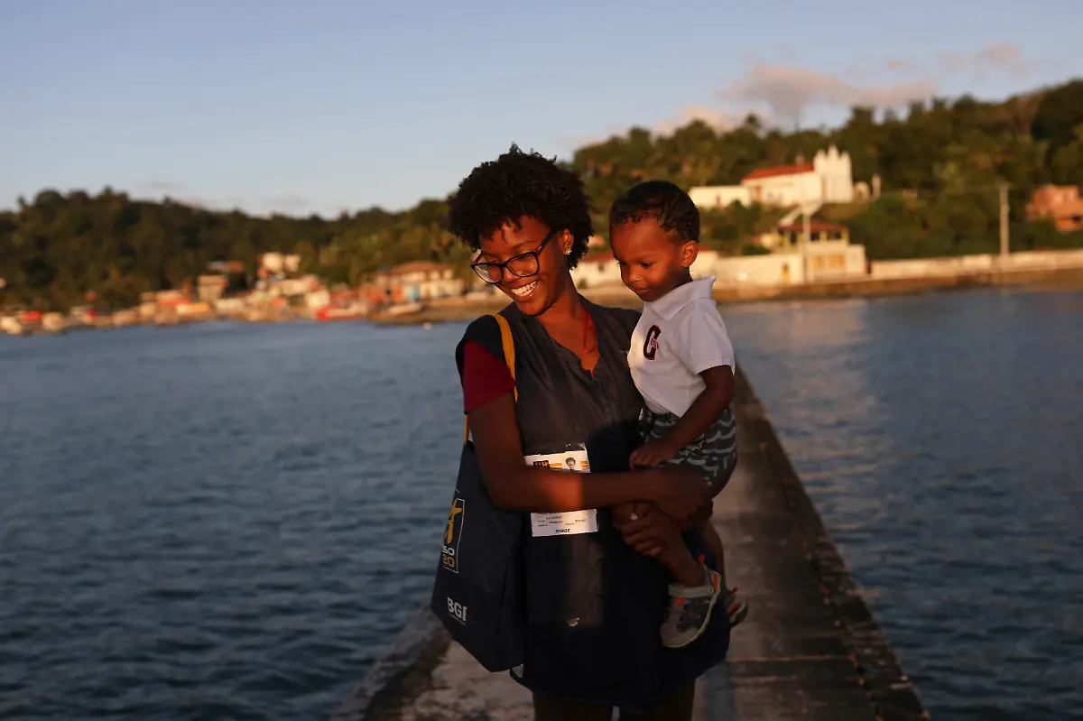 2022-09-20T130048Z-912773924-RC2KYV9FGLXU-RTRMADP-3-BRAZIL-ELECTION-RACE