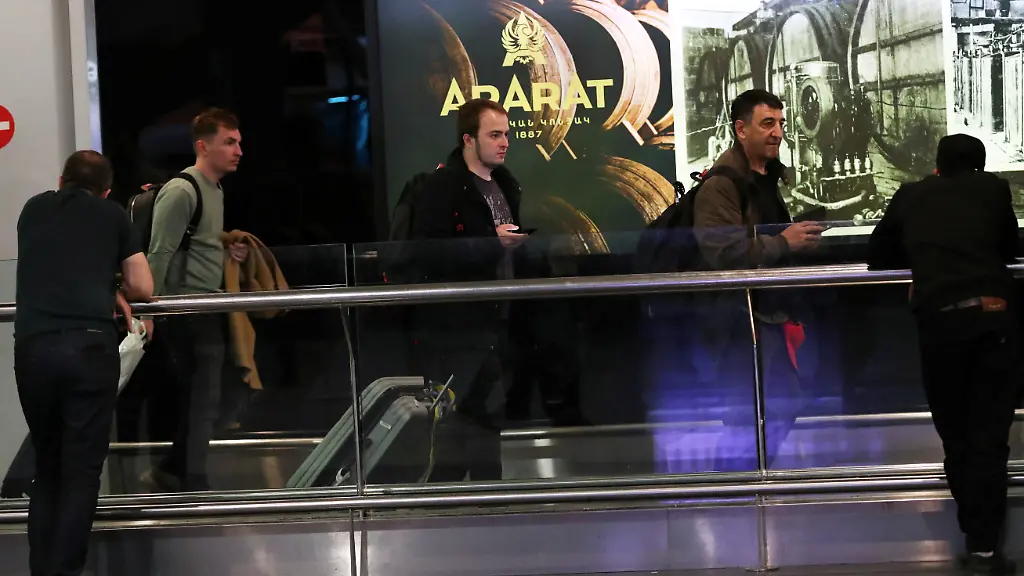 05d8db77526be6f20f5adffdc39f1178