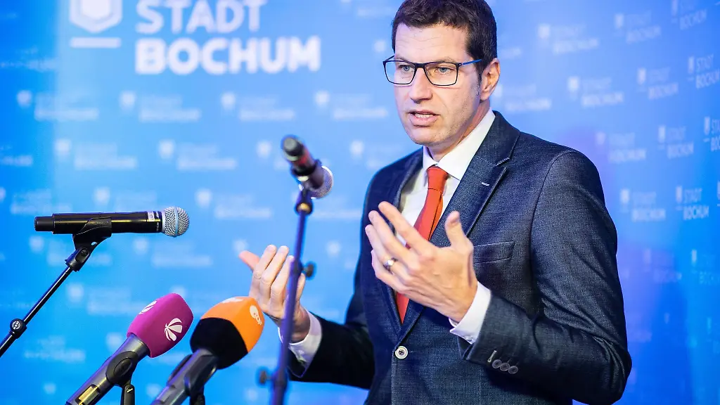 Thomas-Eiskirch-Oberbuergermeister-der-Stadt-Bochum