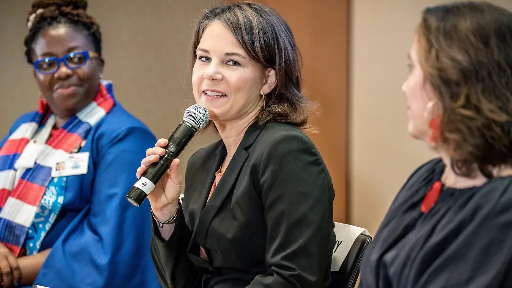 04e17b1059f14c74aff4e7aa2dd86e62