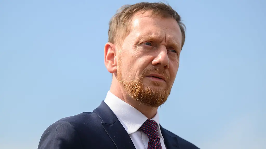 Michael-Kretschmer-bei-einer-Veranstaltung-in-Dresden