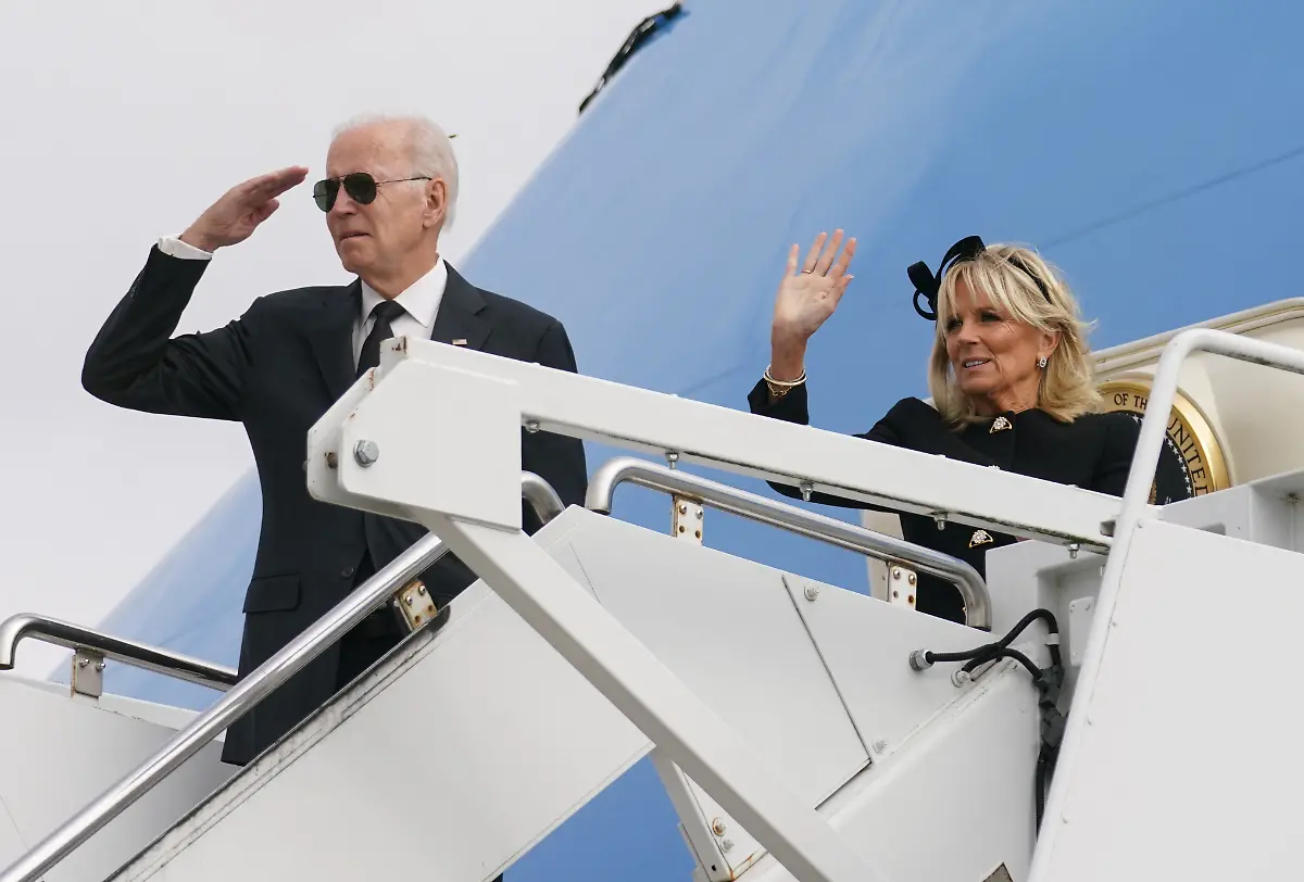 aa5fa27a35fbb98e12ffab99a6476fd3