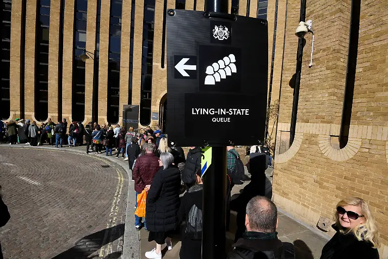 7574be9144fe8aefc7d8a3579e00e263