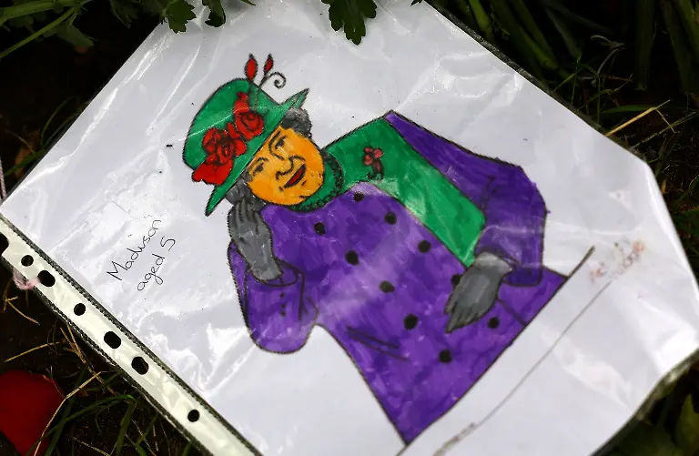 2022-09-15T171824Z-289524554-RC2PHW9KUIYF-RTRMADP-3-BRITAIN-ROYALS-QUEEN