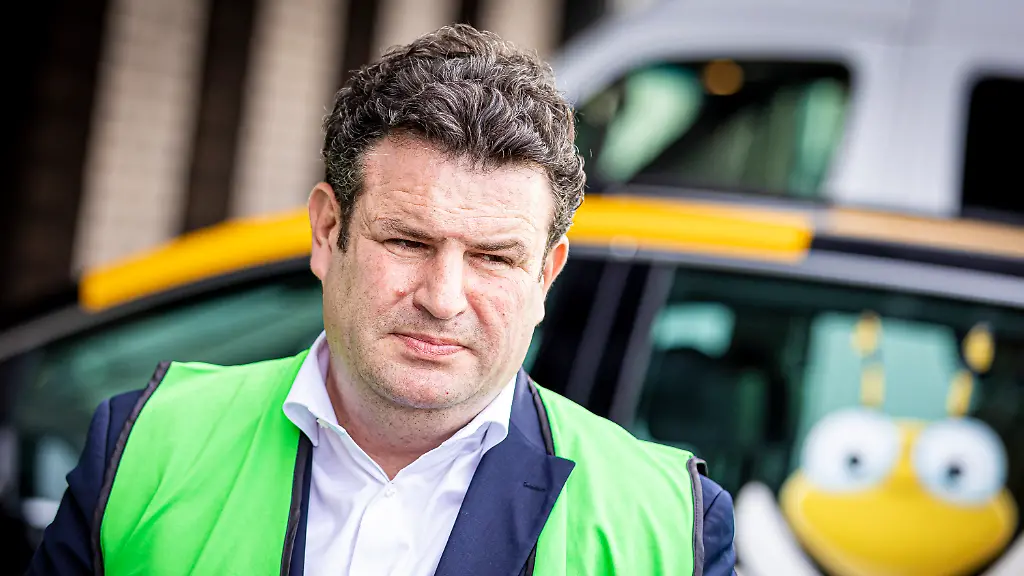 9e13675cf209f0b819ff1380d44f7d85