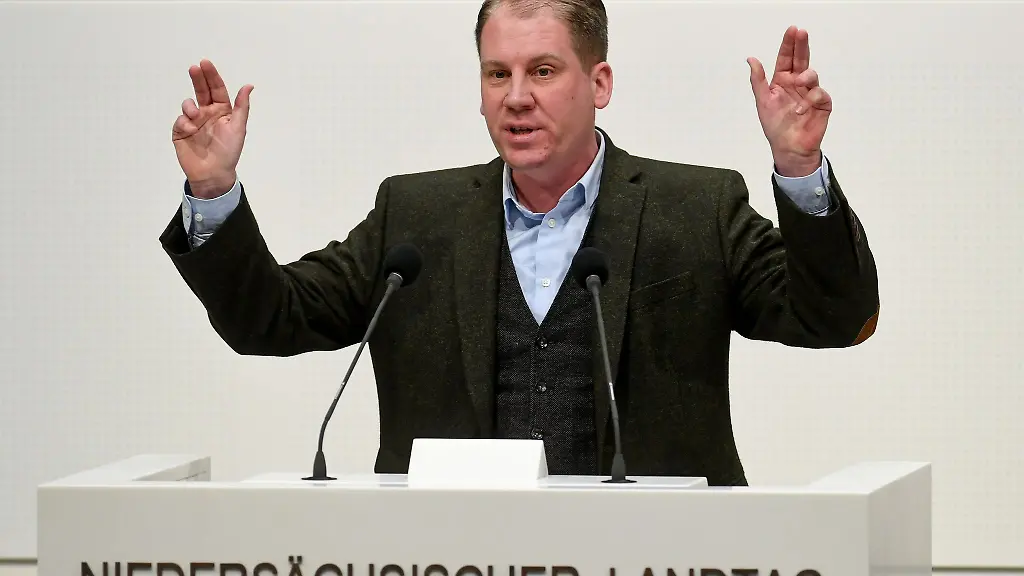 Peer-Lilienthal-AfD-Finanzvorstand-spricht