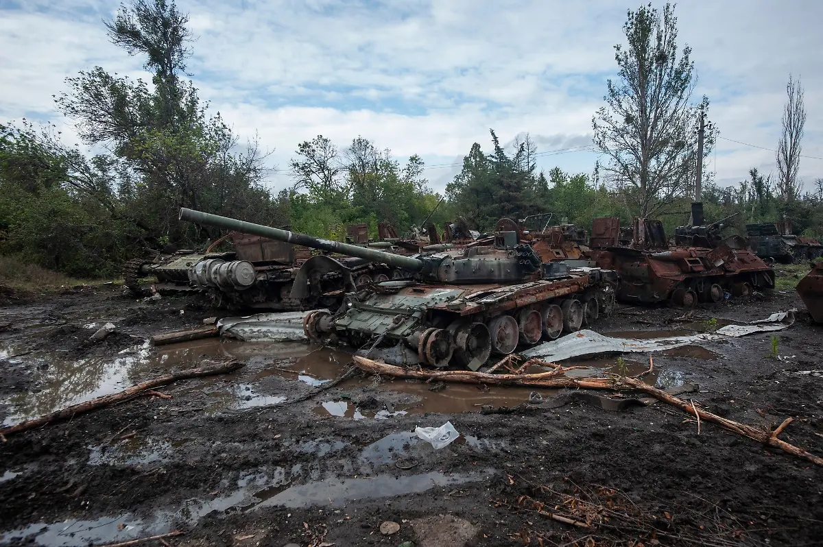 2022-09-14T072734Z-603999059-RC2VGW9NENJ8-RTRMADP-3-UKRAINE-CRISIS-COUNTEROFFENSIVE