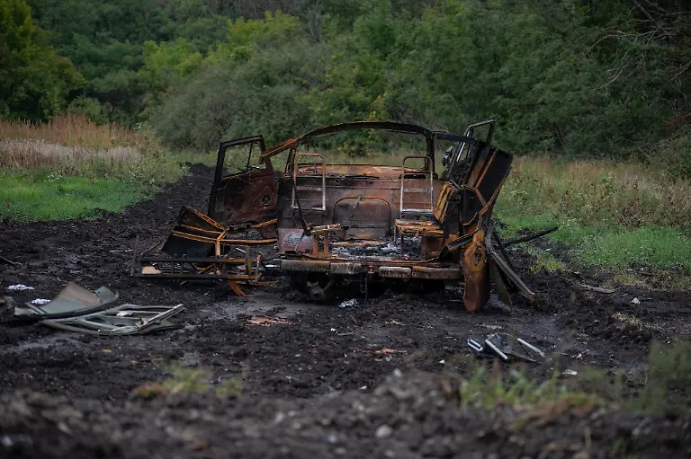 2022-09-14T072733Z-1426048028-RC2VGW9SXHF8-RTRMADP-3-UKRAINE-CRISIS-COUNTEROFFENSIVE