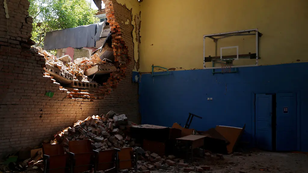 2022-06-14T215712Z-2071087729-RC2WQU9A5ARG-RTRMADP-3-UKRAINE-CRISIS-MYKOLAIV