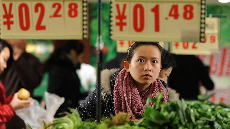 Große Augen beim Gemüsehändler: Die Preise steigen, China verändert sich.