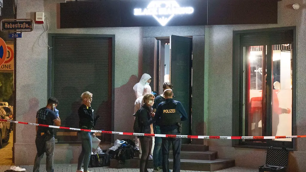 4c9228217ca3ed3e335ffcd9a5e3f06e