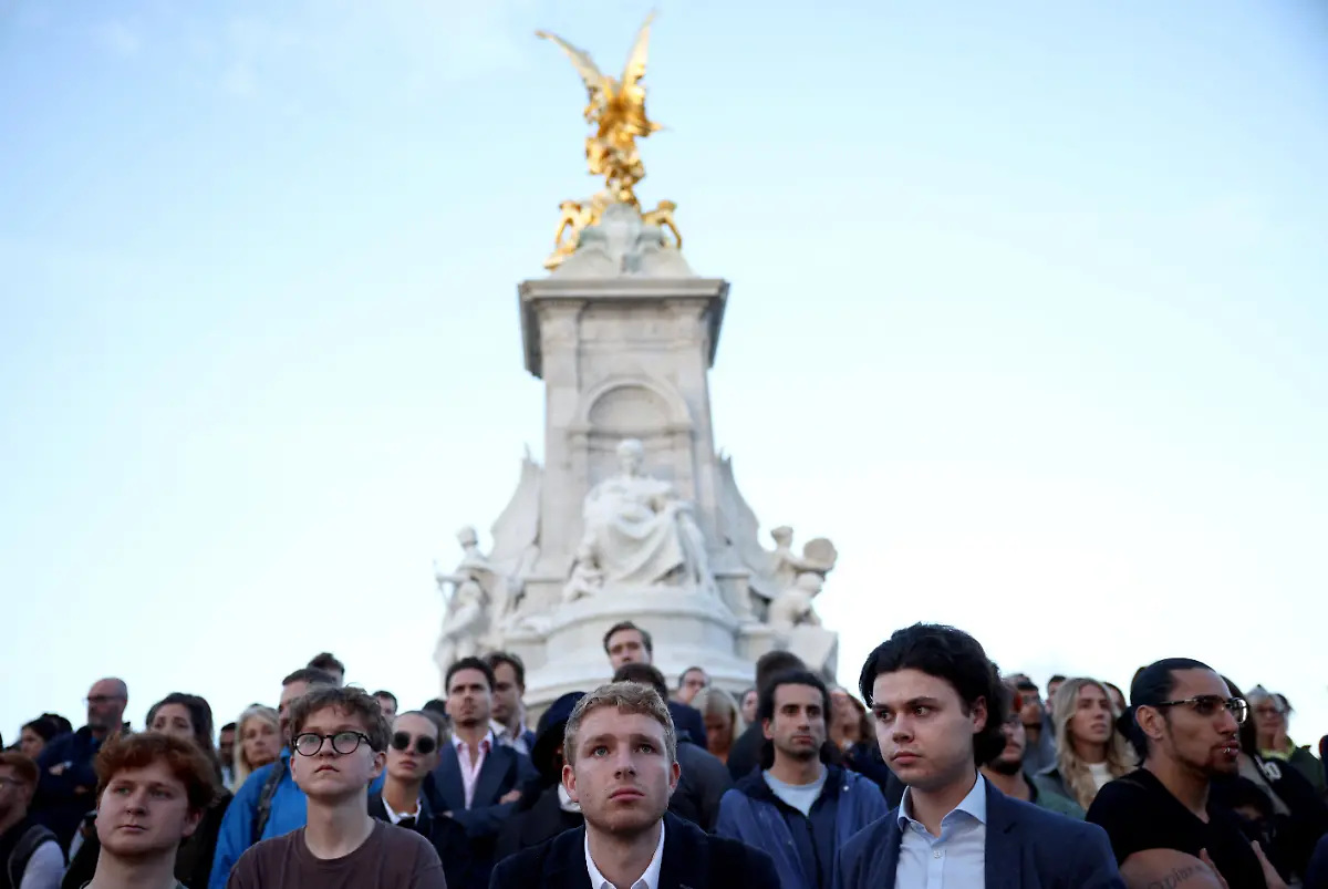 2022-09-08T182228Z-523933103-RC26DW9SQV0Q-RTRMADP-3-BRITAIN-ROYALS-QUEEN