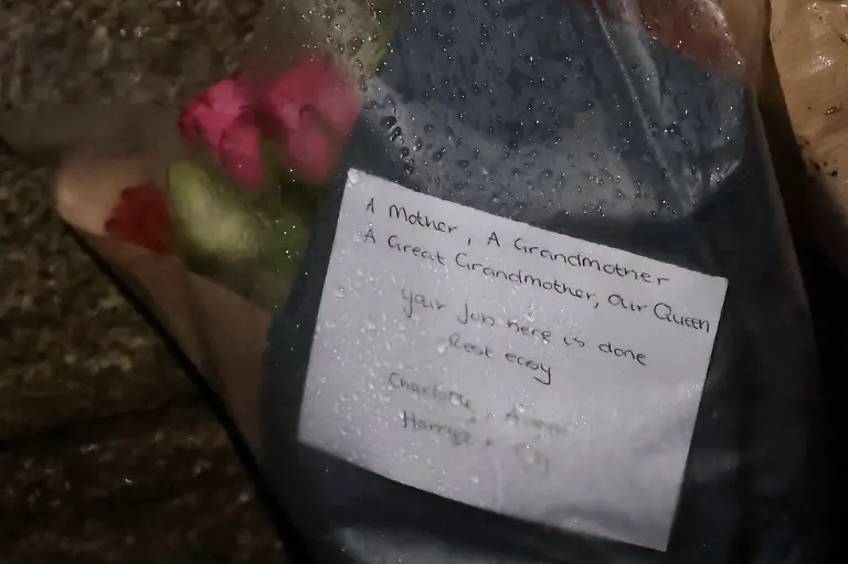 2022-09-08T193952Z-1062247261-RC27DW99GSE6-RTRMADP-3-BRITAIN-ROYALS-QUEEN