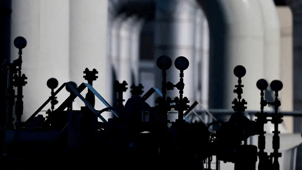 2022-09-03T205845Z-1988501332-RC2V9W9XN4JD-RTRMADP-3-UKRAINE-CRISIS-GERMANY-GAS-STORAGE