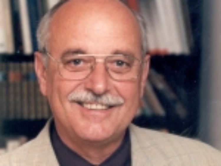 Prof. Dr. Rolf Wilhelm Brednich hat von seinen Lesern für viele der Erzählungen Wahrheitsbeweise erhalten.
