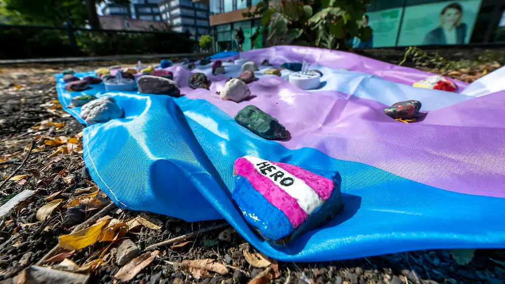 bb60e59859358422e7fe32251848a587