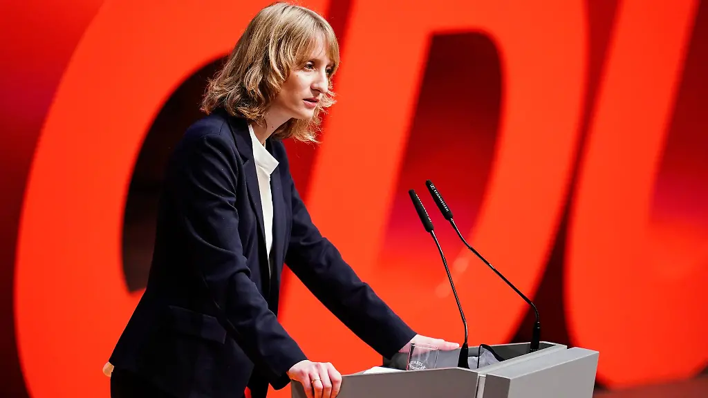 Isabell-Huber-Generalsekretaerin-der-baden-wuerttembergischen-CDU-spricht-in-Mannheim