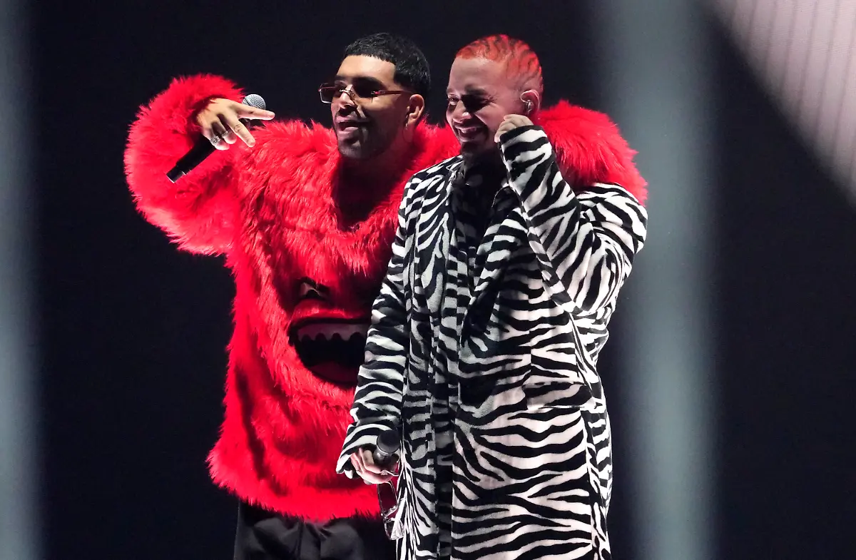 perf-ryan-castro-j-balvin