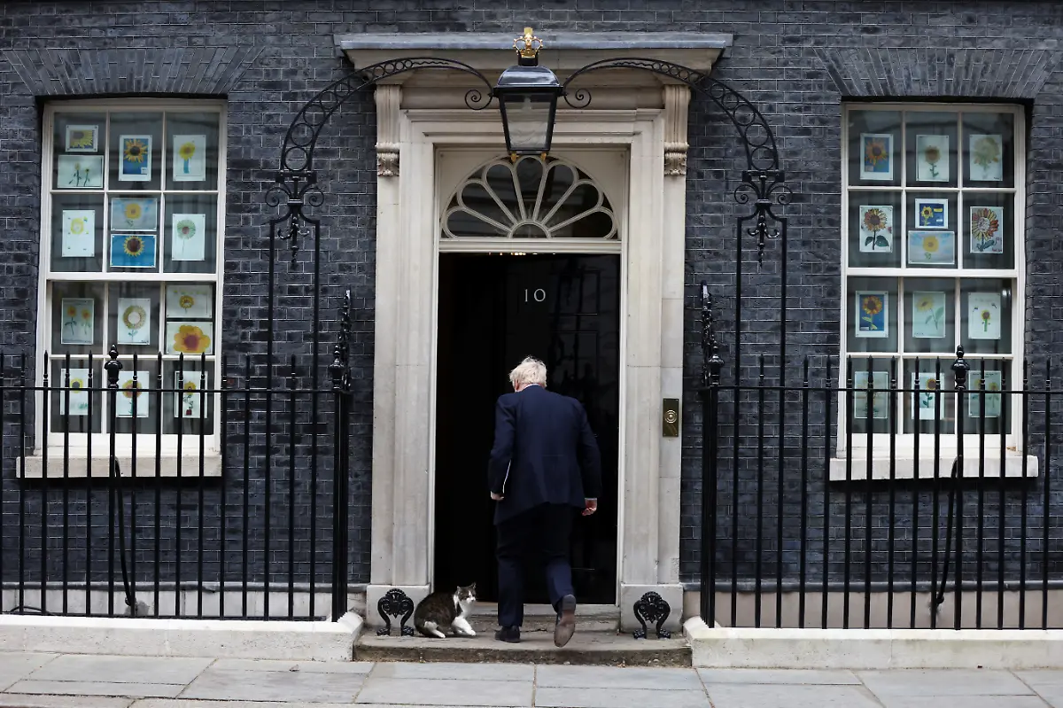 54-2022-04-08T154413Z-324466714-RC23JT9TYGG1-RTRMADP-3-UKRAINE-CRISIS-BRITAIN-GERMANY