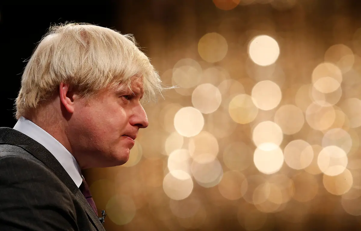 36-2012-11-19T120000Z-604983080-LM1E8BJ17U501-RTRMADP-3-BRITAIN