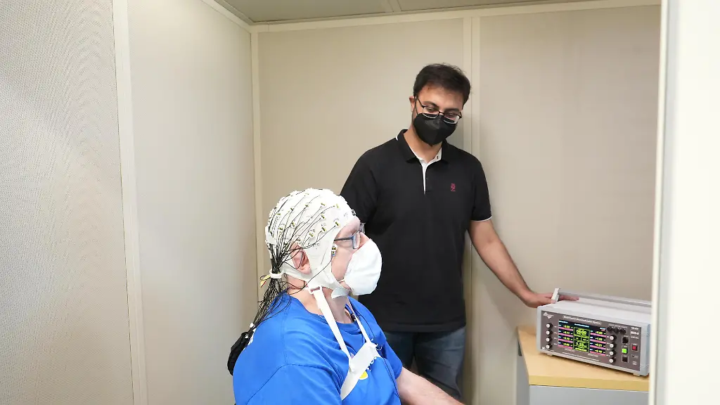 urn-binary-dpa-com-20090101-220822-99-474364-FILED