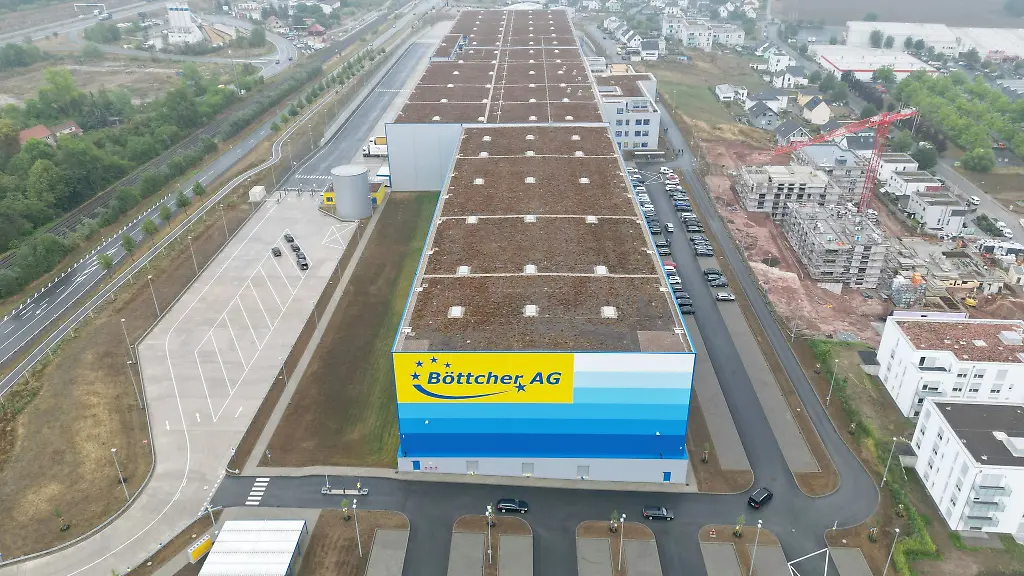 Das-Gebaeude-der-Boettcher-AG-wurde-fuer-rund-100-Millionen-Euro-errichtet