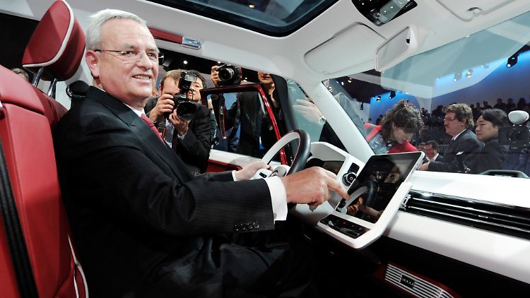 Der Lenker gibt die Richtung vor: VW-Chef Martin Winterkorn will den Konzern bis 2018 zur Marktführerschaft steuern.