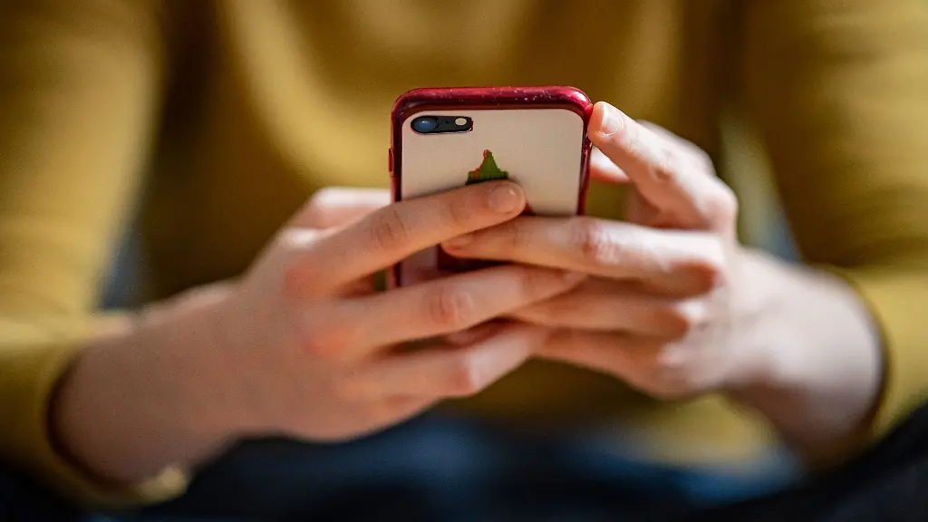 Augen-auf-beim-Chatten-und-bei-Kurznachrichten-Phishing-Angriffe-gibt-es-laengst-auch-ueber-Messenger-oder-SMS