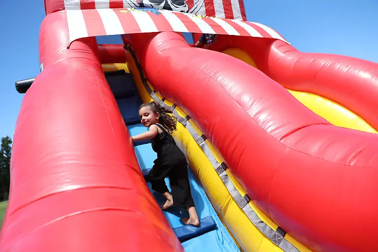 2022-08-11T100037Z-603339466-RC275V9YBIVC-RTRMADP-3-AFGHANISTAN-CONFLICT-ANNIVERSARY-IMMIGRANT