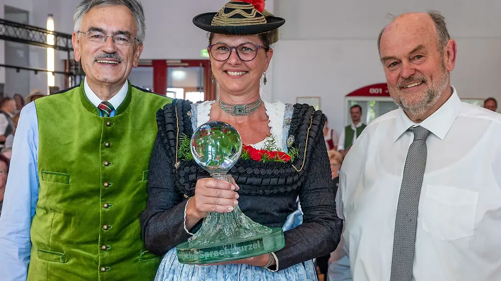 Ilse-Aigner-M-Landtagspraesidentin-im-bayerischen-Landtag-wird-gekuert