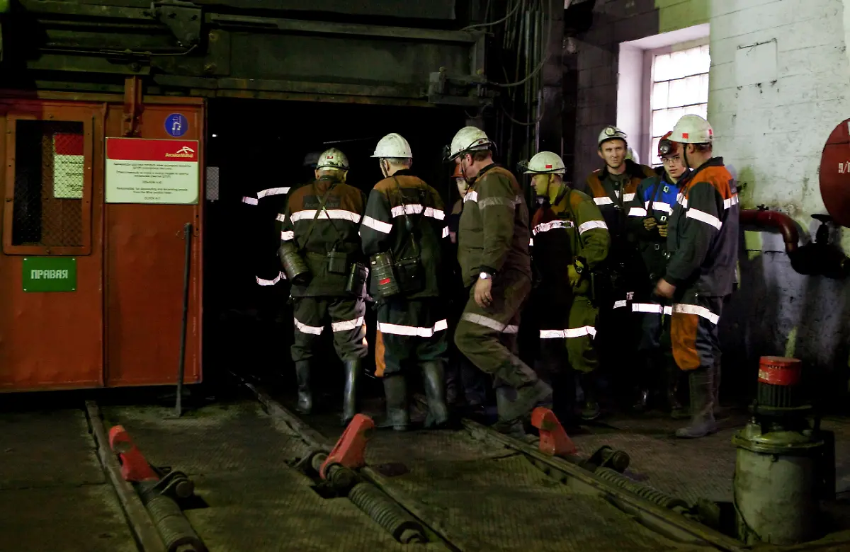 2012-06-25T120000Z-1842847368-GM1E86P1CCR01-RTRMADP-3-KAZAKHSTAN-LABOUR