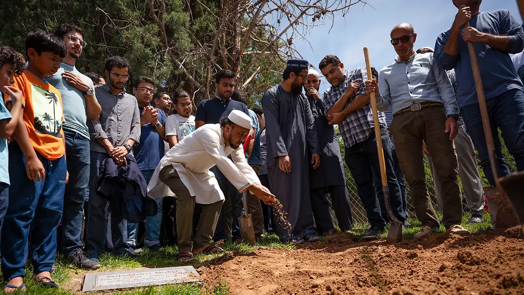 717385584b5edfa1f30965f604d7d9f5