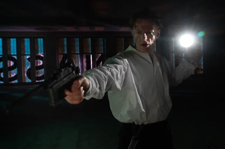 Alexander-Scheer-als-Arthur-Gruenberg