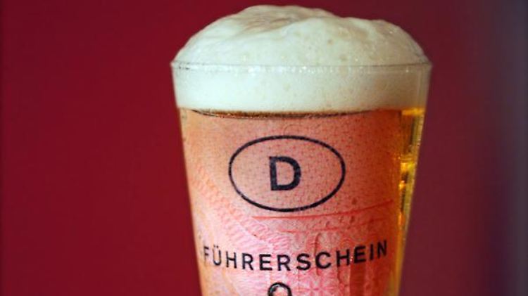 Wer Alkohol trinkt, sollte am nächsten Morgen nicht den Restalkohol unterschätzen.   
