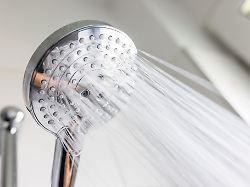 Wasserverbrauch reduzieren: Was bringt ein Sparduschkopf?