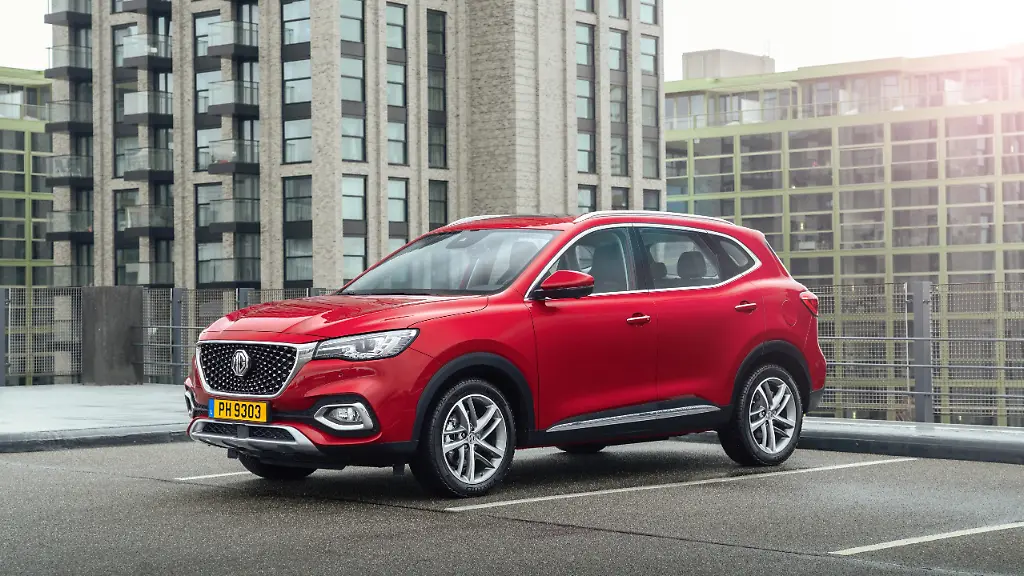 2021-MG-EHS-Plug-in-Hybrid-exterior-4-1