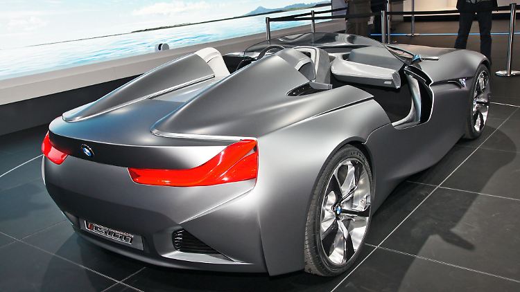Auffälliges Design und innovative Technik: Die Studie Vision ConnectedDrive will zeigen, wir vernetztes Fahren in Zukunft aussehen kann.