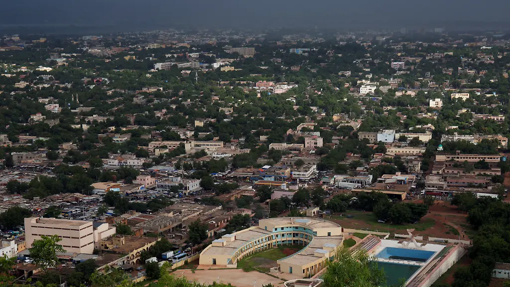 2022-07-06T151807Z-992859273-RC2E6V9M1T3T-RTRMADP-3-MALI-ECONOMY-DEBT