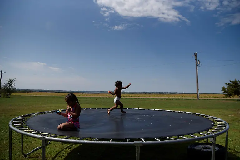 2022-07-26T110145Z-1774229148-RC2COP9KH86V-RTRMADP-3-USA-NATIVE-AMERICANS-SCHOOLS