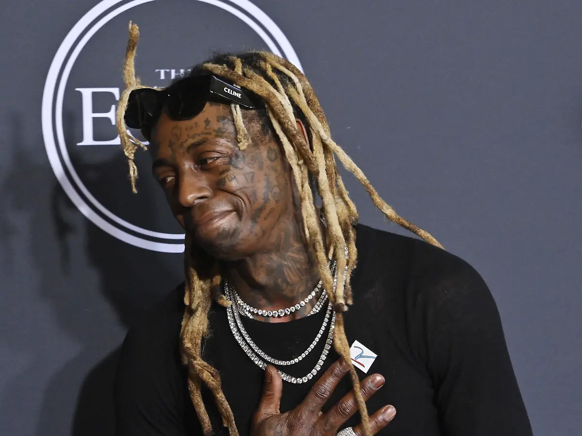 Kehrtwende nach Dementi: Erst Trennung, jetzt Hochzeit? Lil Wayne überrascht mit Verlobung
