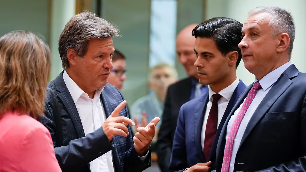 def83e190d31183bda2aded8402b0fd6