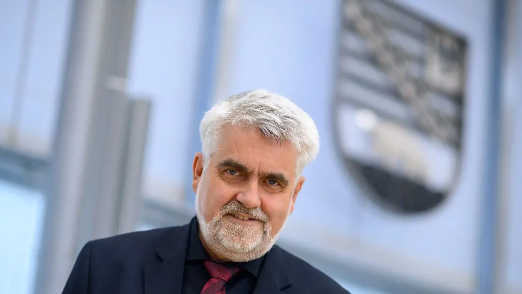 Armin-Willingmann-Minister-fuer-Wissenschaft-Energie-Klimaschutz-und-Umwelt-von-Sachsen-Anhalt