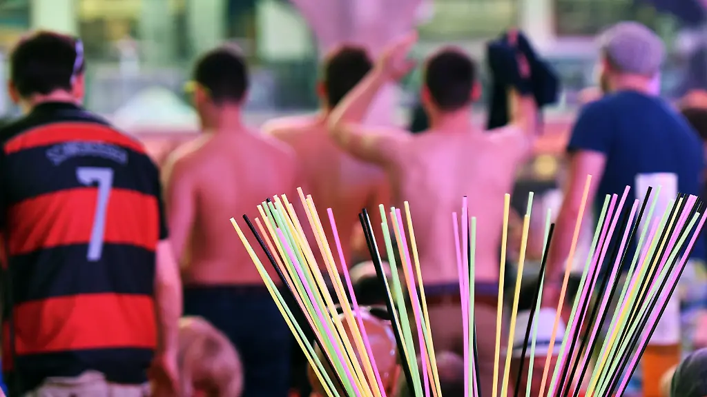 4b09c45c1db947afc2993ada59593ff4