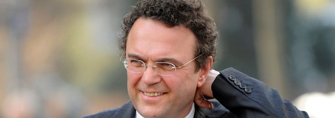 Friedrich stellt sich zur Verfügung.