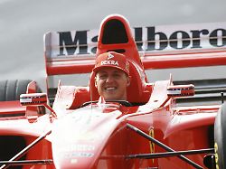 Besondere Gäste: Ferrari ehrt Michael Schumacher mit emotionaler Formel-1-Aktion