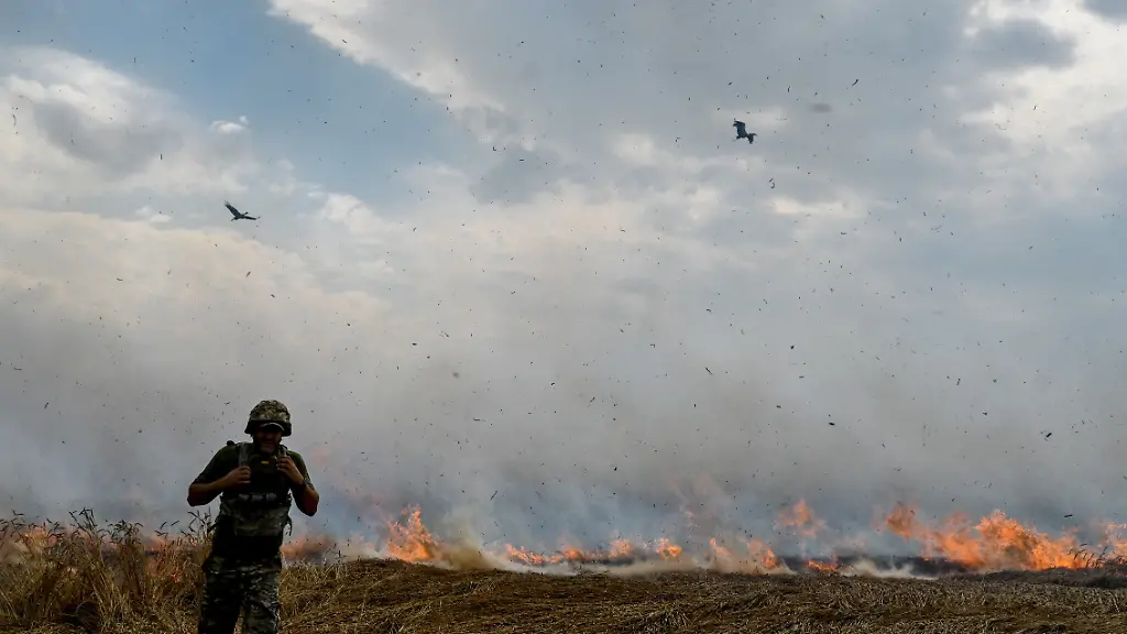 Russische-Truppen-greifen-Getreidefelder-in-der-Ukraine-an-Um-Getreide-geht-es-auch-bei-Gespraechen-von-Putin-und-Erdogan