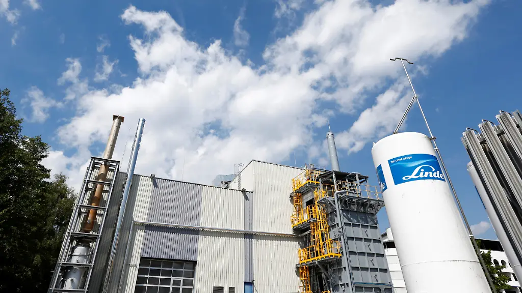 2016-08-22T120000Z-1149641717-D1BETWXQRIAA-RTRMADP-3-GERMANY-LINDE