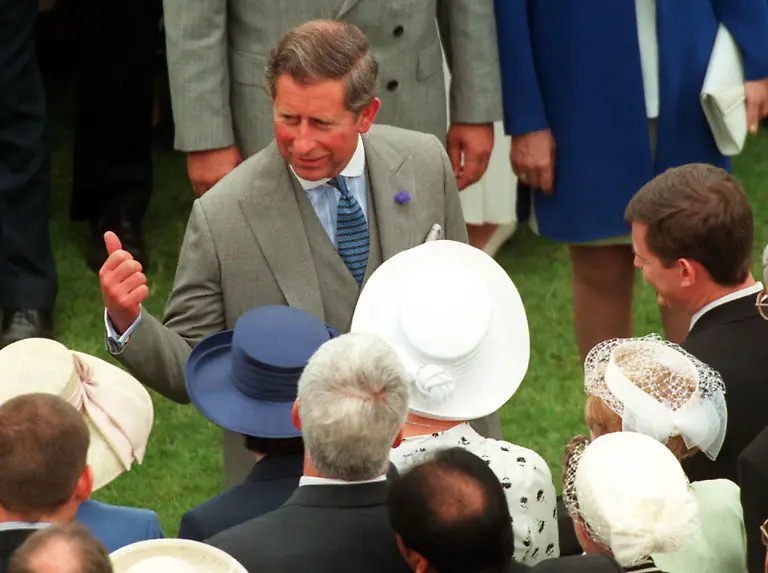 1998-07-09T000000Z-1289362010-RP1DRIFYDGAD-RTRMADP-3-BRITAIN-ROYAL