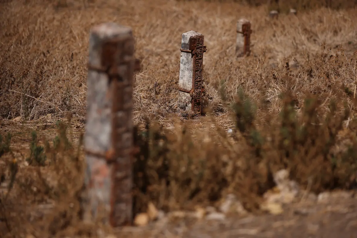 2022-04-18T000000Z-163359807-RC2UPT9Q452K-RTRMADP-3-CLIMATE-CHANGE-CHILE-DROUGHT