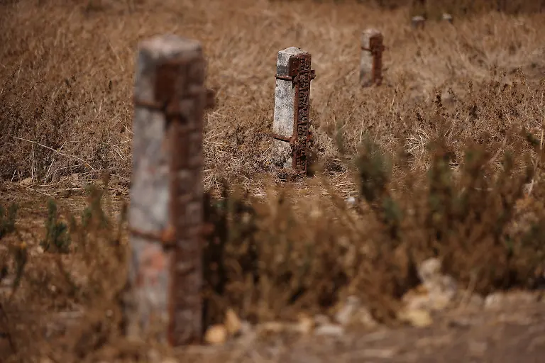 2022-04-18T000000Z-163359807-RC2UPT9Q452K-RTRMADP-3-CLIMATE-CHANGE-CHILE-DROUGHT